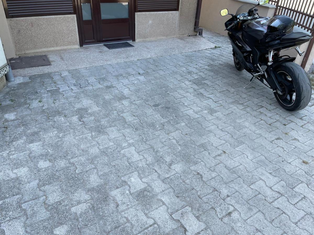 Bora Apartmani - Free Parking - City Center Vranje Exteriör bild