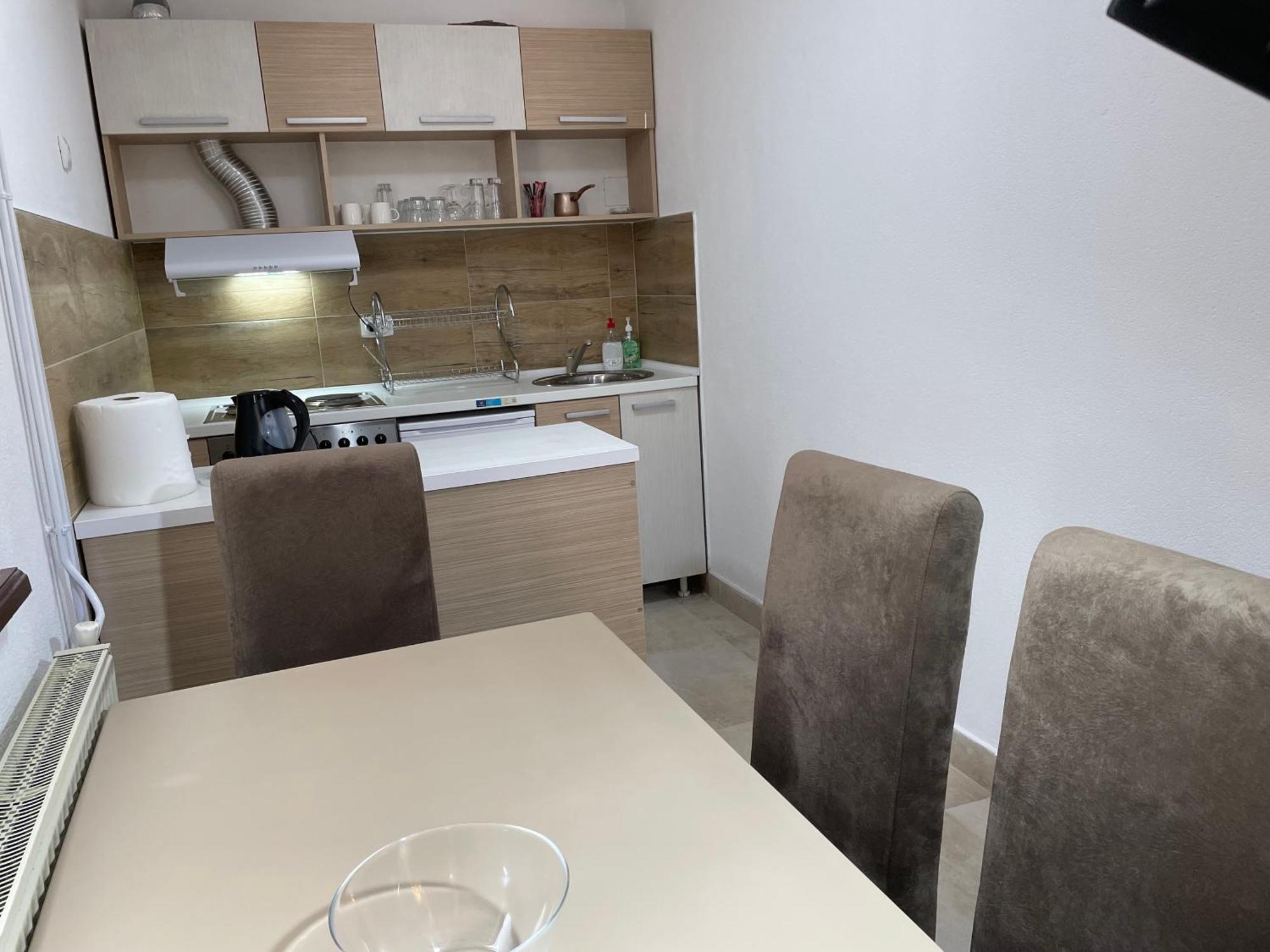 Bora Apartmani - Free Parking - City Center Vranje Exteriör bild