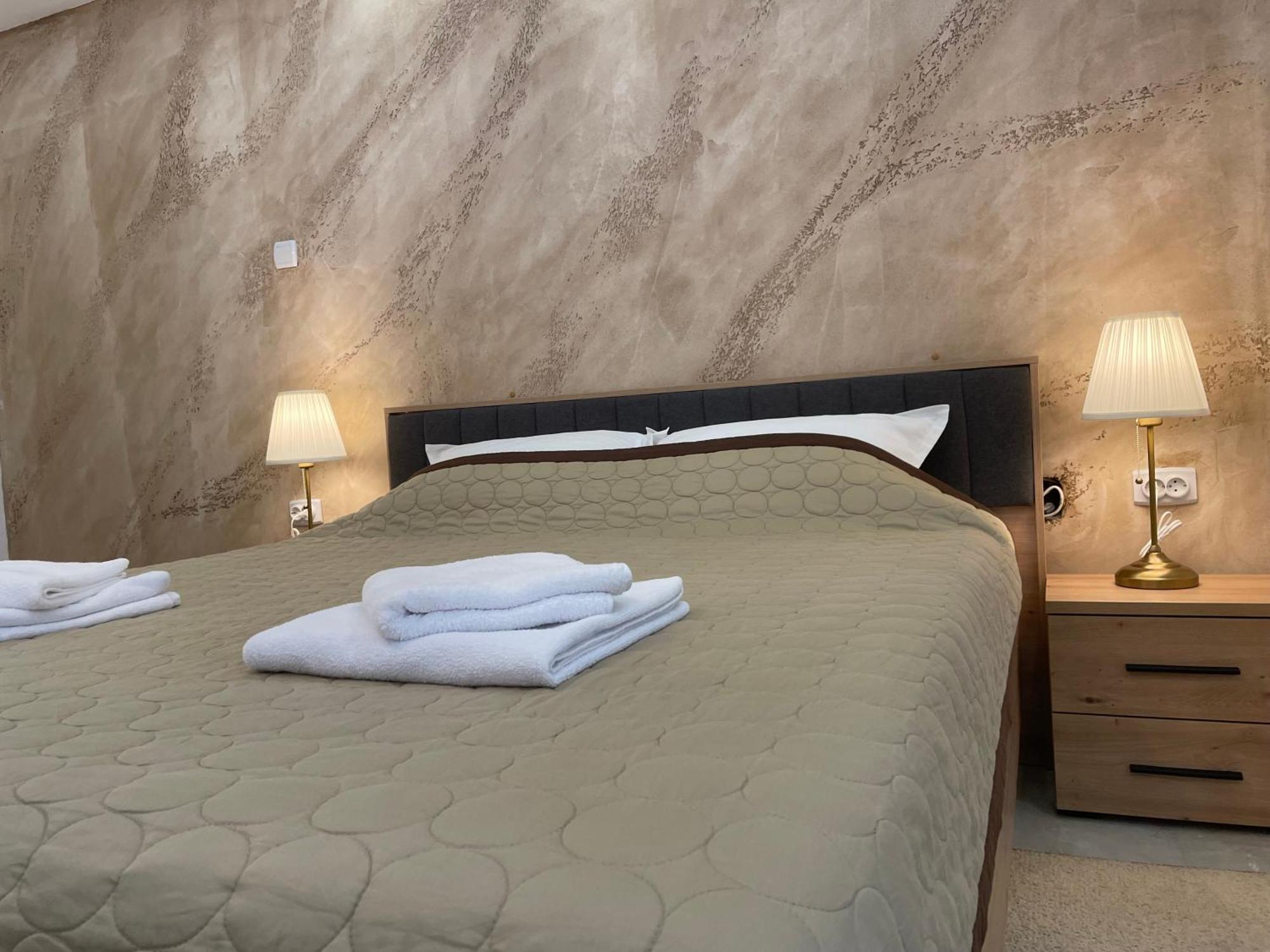 Bora Apartmani - Free Parking - City Center Vranje Exteriör bild