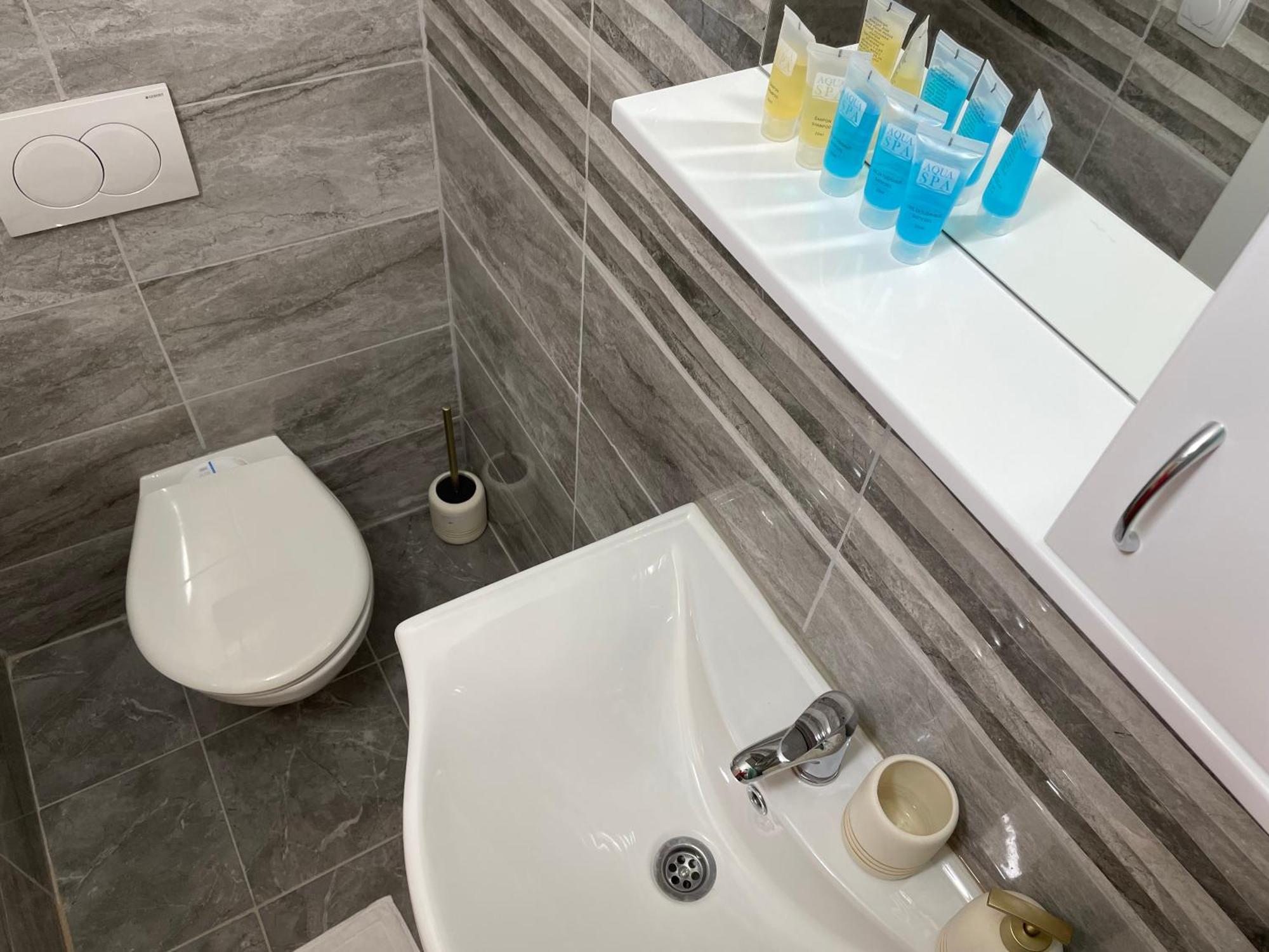 Bora Apartmani - Free Parking - City Center Vranje Exteriör bild