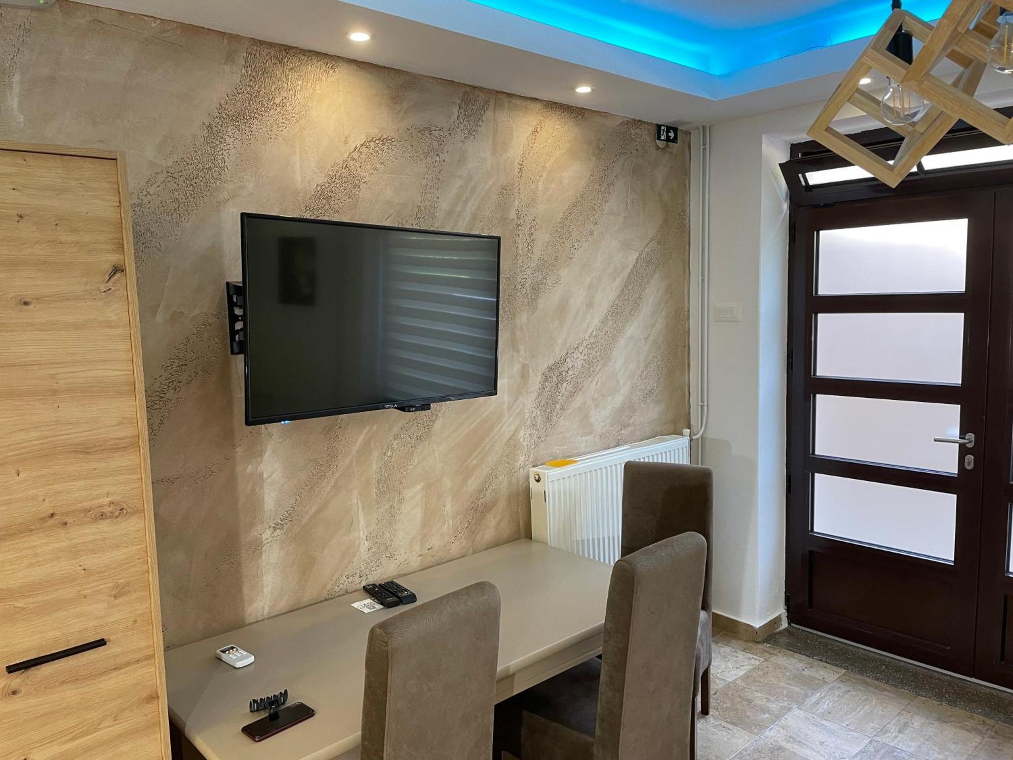 Bora Apartmani - Free Parking - City Center Vranje Exteriör bild